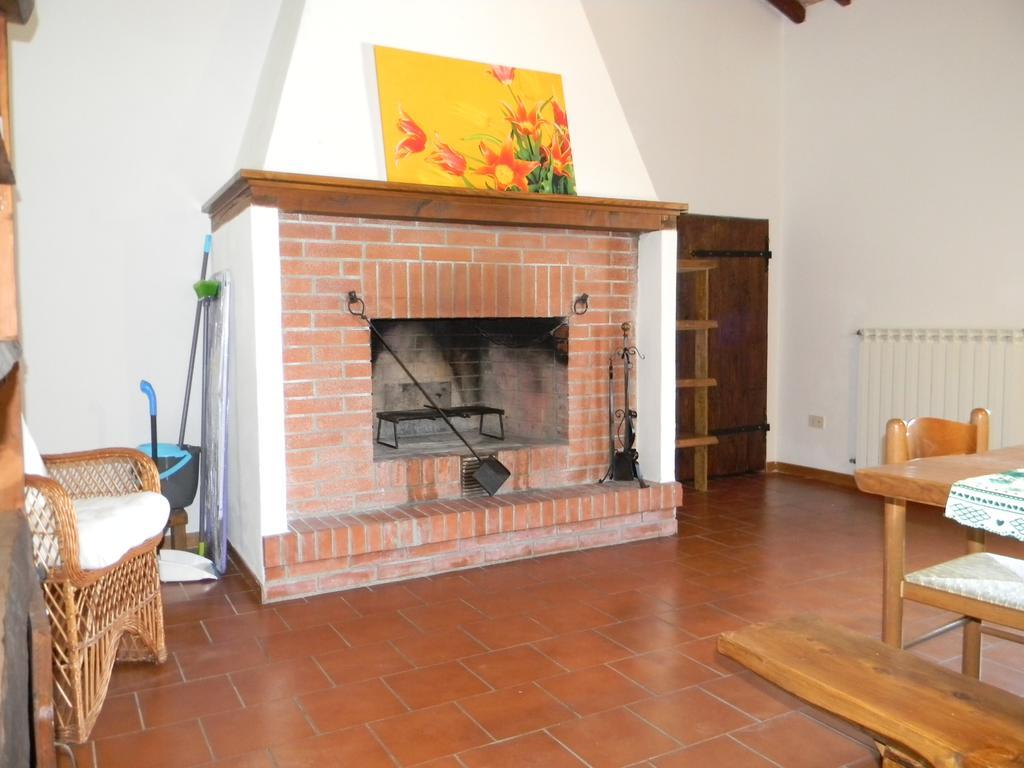 Villa Agriturismo Podere La Selva Serre Di Rapolano Exterior foto