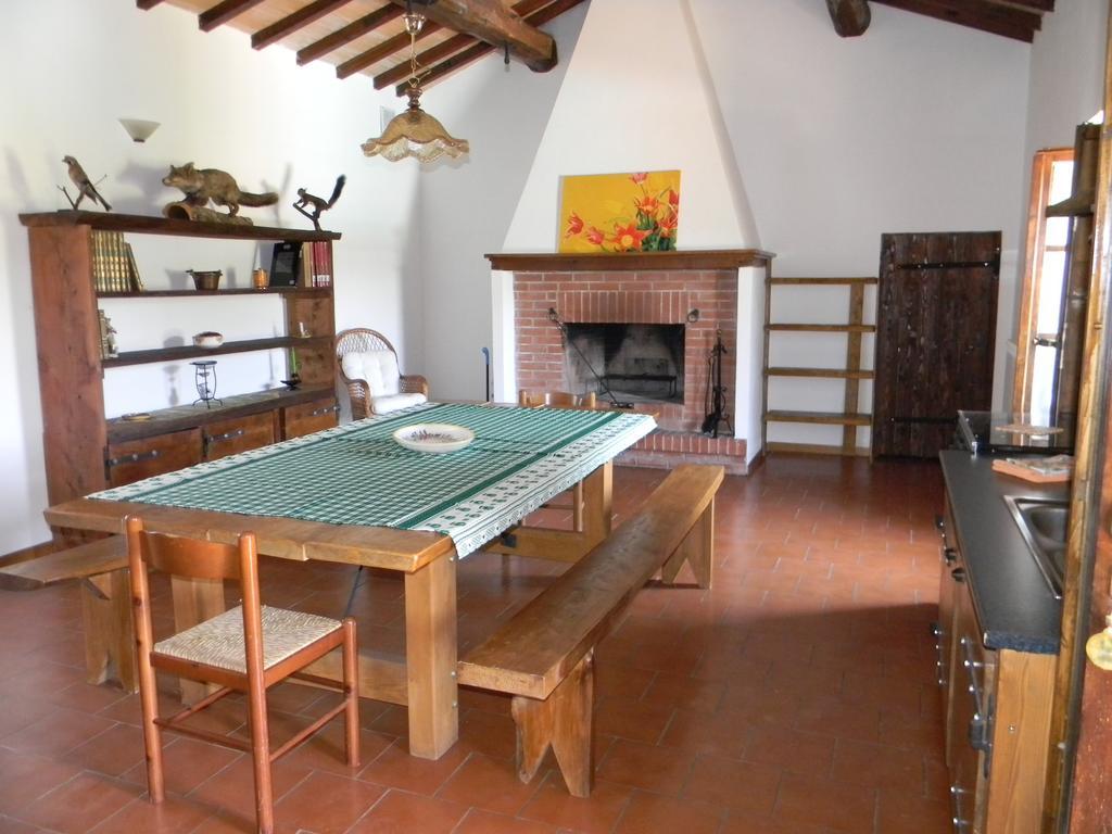 Villa Agriturismo Podere La Selva Serre Di Rapolano Zimmer foto