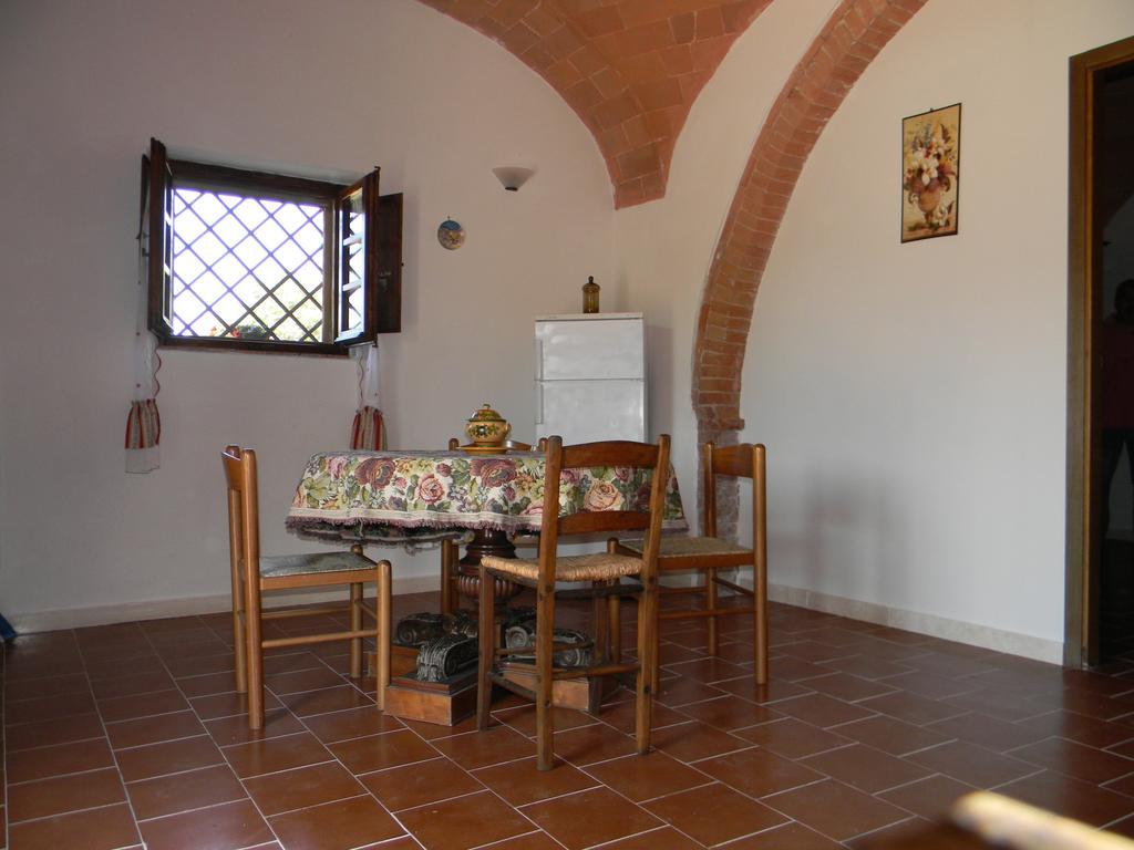 Villa Agriturismo Podere La Selva Serre Di Rapolano Zimmer foto