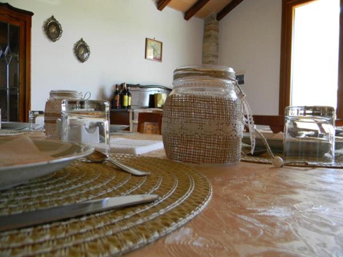 Villa Agriturismo Podere La Selva Serre Di Rapolano Exterior foto